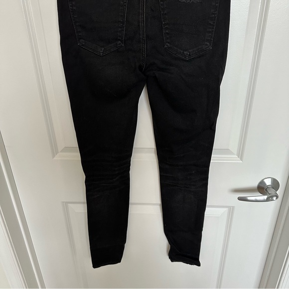 American Eagle Distressed The Luxe Jean Hi-Rise Jegging - Picture 5 of 9